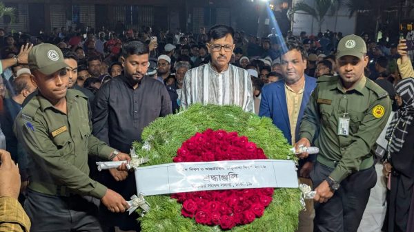 সাভারে ভাষা শহীদদের প্রতি নবনির্বাচিত সংসদ সদস্য ডা. সালাউদ্দিন বাবুর শ্রদ্ধা।