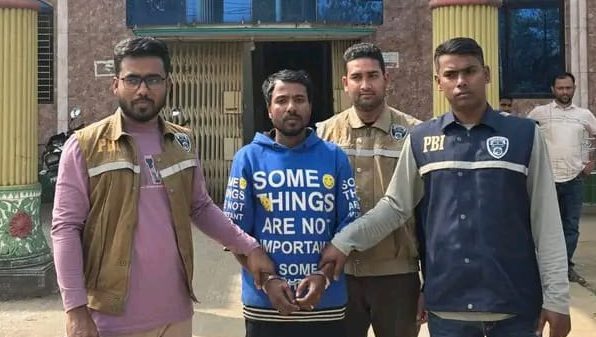 ‎বাহুবলে টমটমচালক হত্যার প্রধান আসামি গ্রেপ্তার, সিএনজি উদ্ধার