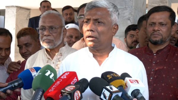 অতীতের মতো দলকানা কর্মকর্তা দেখতে চাই না: বিদ্যুৎ প্রতিমন্ত্রী