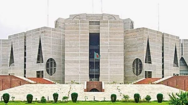 সংসদ বসছে কাল, স্পিকার ও ডেপুটি স্পিকারের বিষয়ে সিদ্ধান্ত আজ