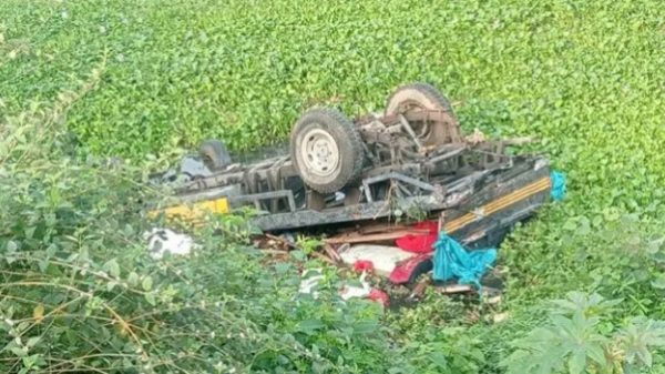 হবিগঞ্জে বাস-পিকআপ ভ্যান সংঘর্ষে নারীসহ নিহত ৪