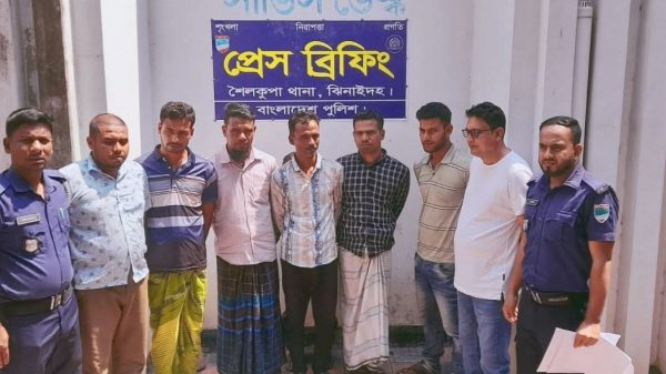 শৈলকুপায় বিশেষ অভিযানে ৭জন জুয়ারী আটক