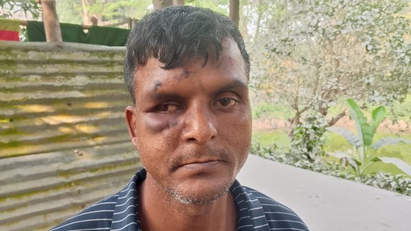 টঙ্গীবাড়ীতে ড্রেজার নিয়ে দুই পক্ষের দ্বন্দ্ব