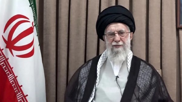 মার্কিন-ইসরাইলি হামলায় শহীদ হলেন ইরানের সর্বোচ্চ ধর্মীয় নেতা
