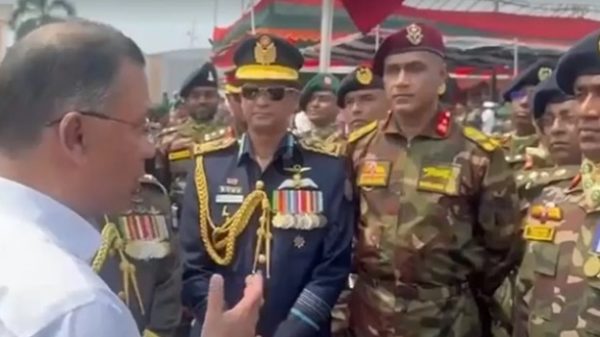 সশস্ত্র বাহিনীর সদস্যদের শুভেচ্ছা জানালেন প্রধানমন্ত্রী