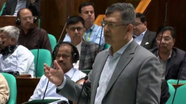 সংবিধান লঙ্ঘন ও শপথ ভঙ্গ করেছেন সিইসি: স্বরাষ্ট্রমন্ত্রী