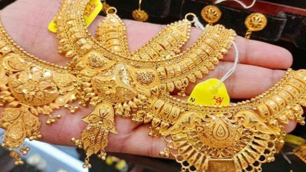 আবারও কমল সোনার দাম