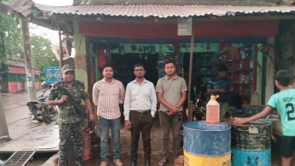 কাশিমপুরে অবৈধভাবে মজুদ রাখা ৫০০ লিটার ডিজেল তেল উদ্ধার ও জরিমানা