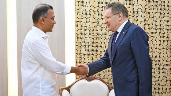 প্রধানমন্ত্রীর সঙ্গে রোসাটম মহাপরিচালকের সাক্ষাৎ