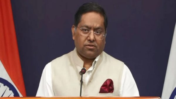 শেখ হাসিনাকে ফেরানোর অনুরোধ বিবেচনা করছে ভারত: রণধীর জয়সওয়াল