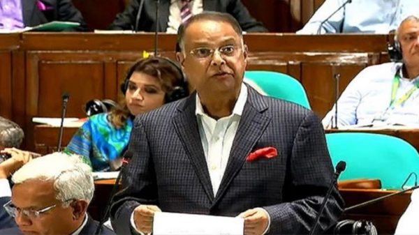 দেশে জ্বালানি তেলের পর্যাপ্ত মজুত রয়েছে: সংসদে জ্বালানিমন্ত্রী