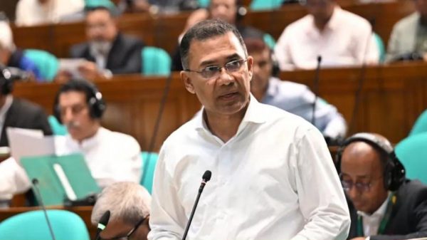 ৬ মাসের মধ্যে সাড়ে ১০ হাজার শিক্ষাপ্রতিষ্ঠানে ফ্রি ওয়াই-ফাই চালু করা হবে: সংসদে প্রধানমন্ত্রী